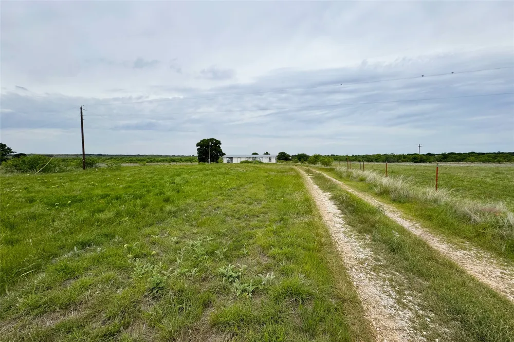 6718 FM 175 Henrietta, TX 76365