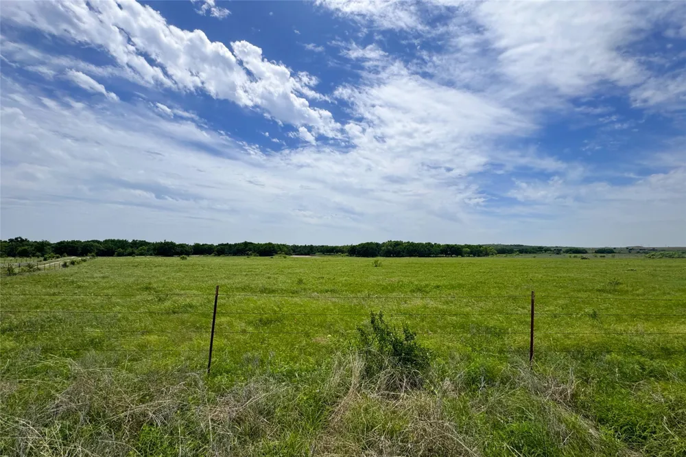 6718 FM 175 Henrietta, TX 76365