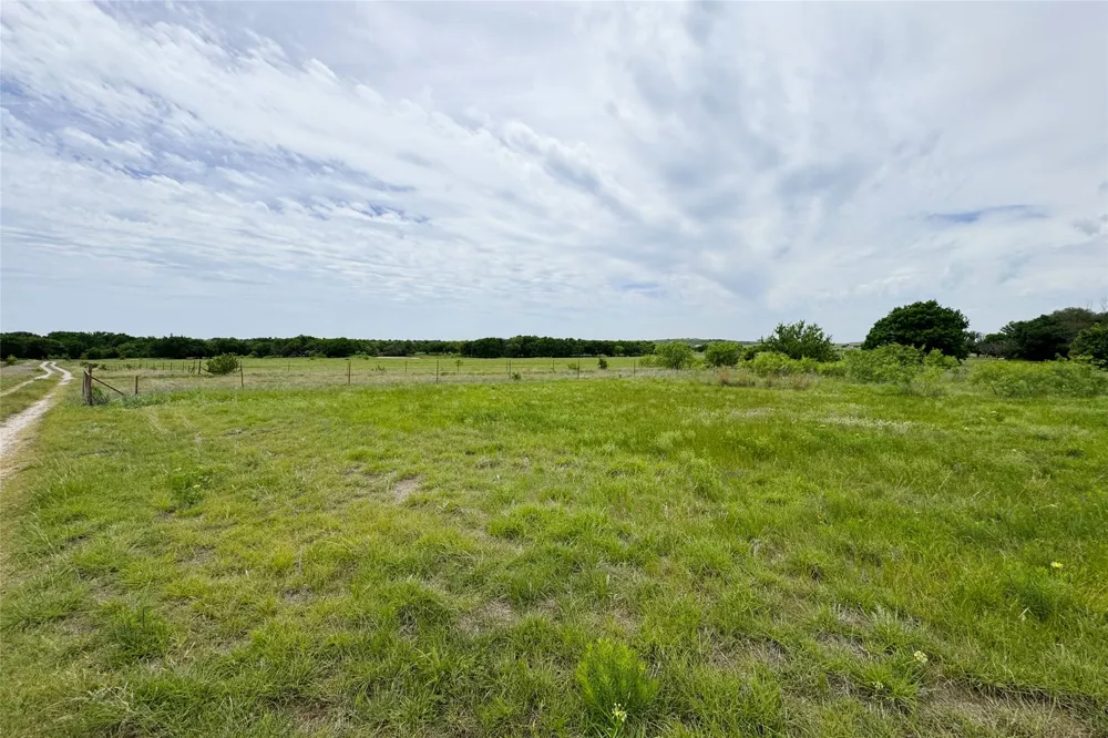 6718 FM 175 Henrietta, TX 76365