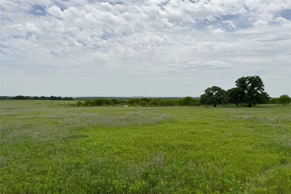 6718 FM 175 Henrietta, TX 76365