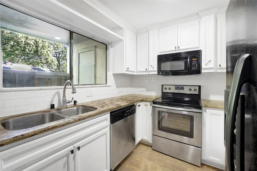3300 Pebblebrook Drive #109 Seabrook, TX 77586