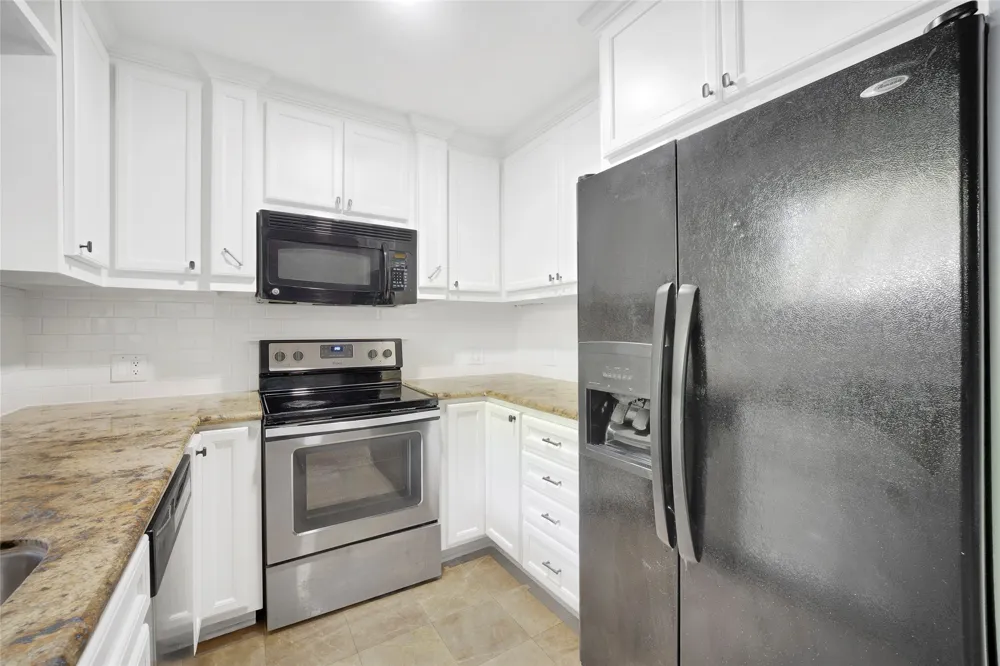 3300 Pebblebrook Drive #109 Seabrook, TX 77586