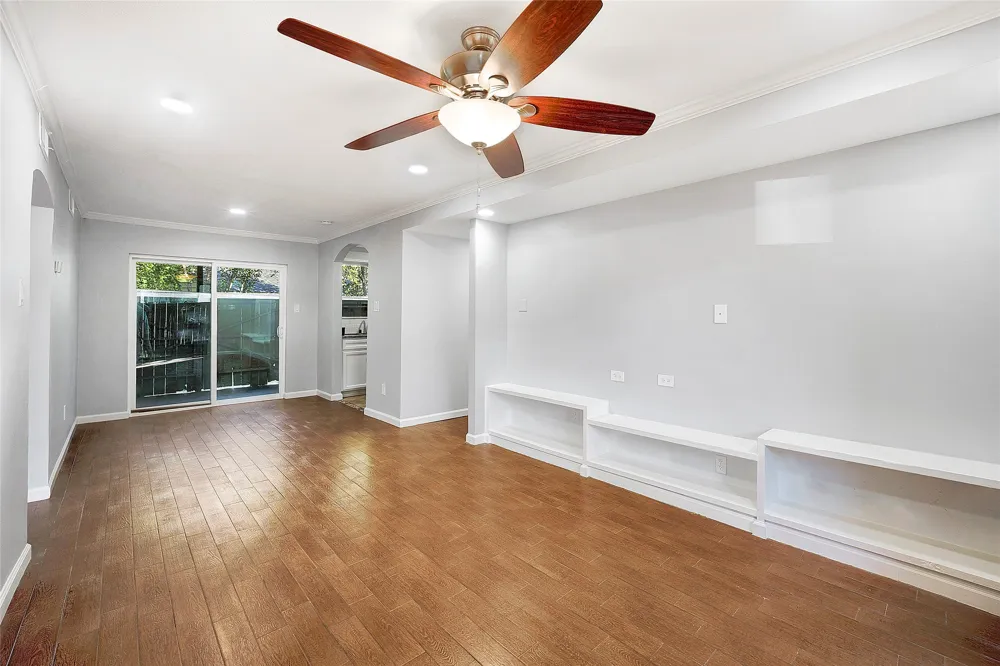 3300 Pebblebrook Drive #109 Seabrook, TX 77586
