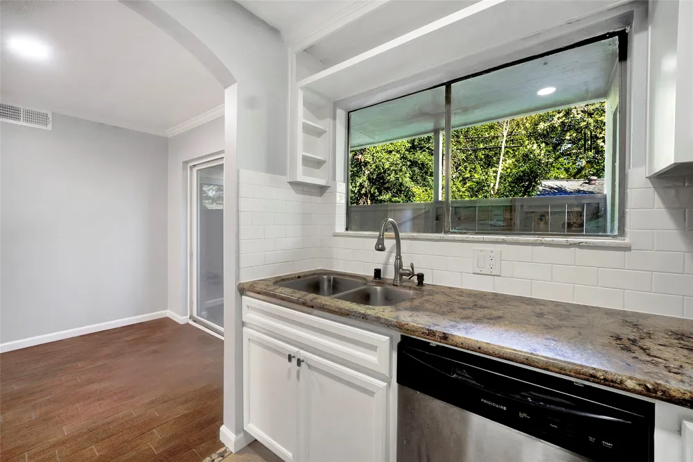 3300 Pebblebrook Drive #109 Seabrook, TX 77586