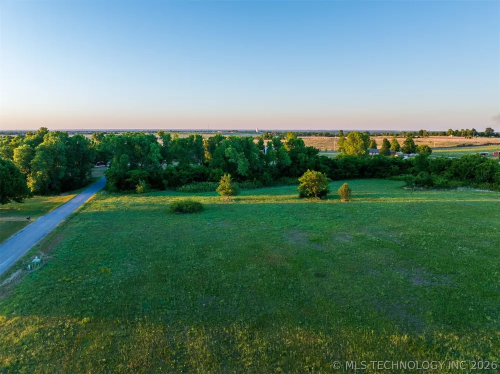1 W County Road Tuttle, OK 73089