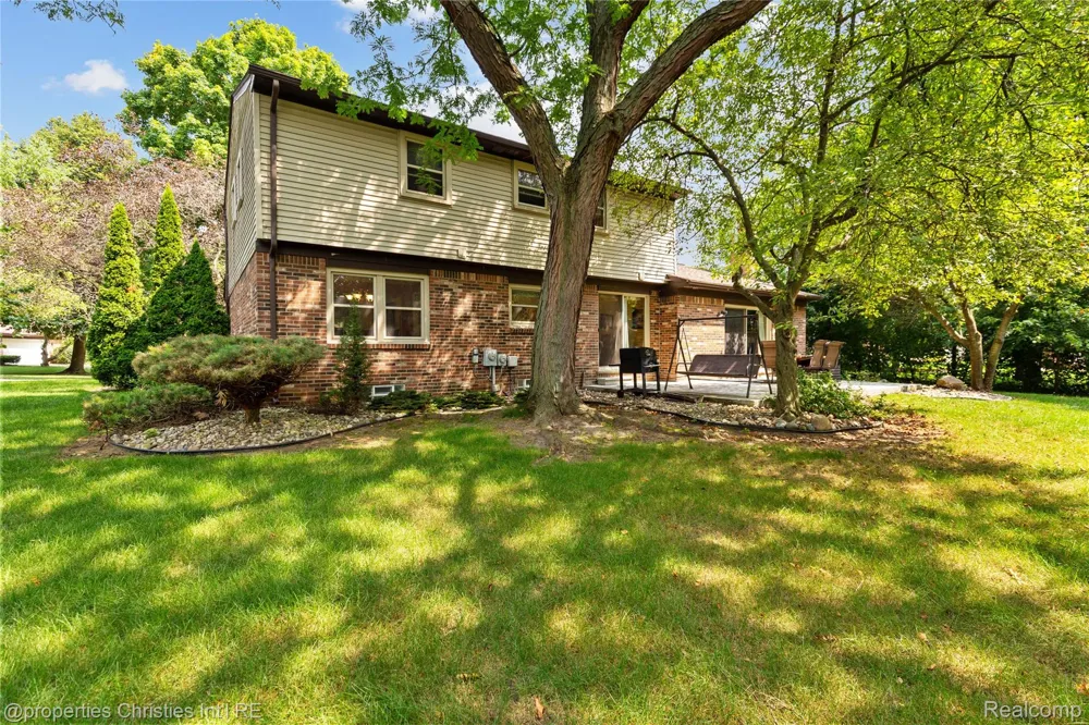 41101 Croydon Court Northville Township, MI 48168