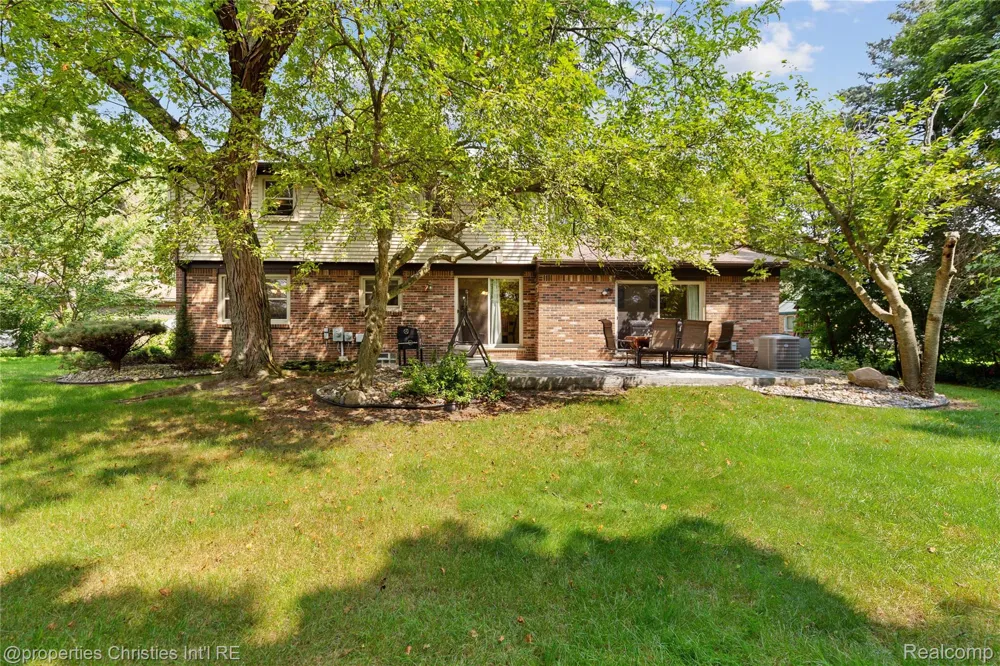41101 Croydon Court Northville Township, MI 48168