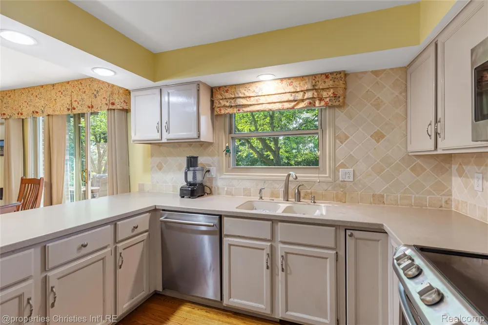 41101 Croydon Court Northville Township, MI 48168