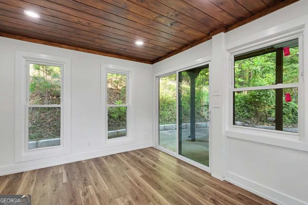 233 Bradshaw RD Hiawassee, GA 30546
