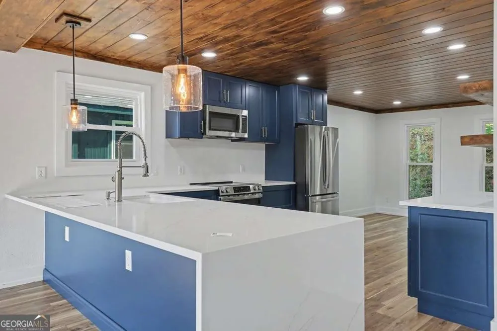 233 Bradshaw RD Hiawassee, GA 30546