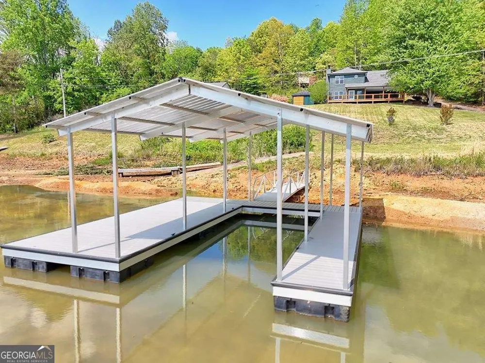233 Bradshaw RD Hiawassee, GA 30546