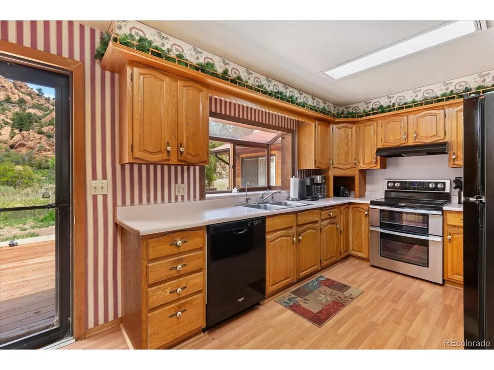 19811 US Highway 50 Cotopaxi, CO 81223