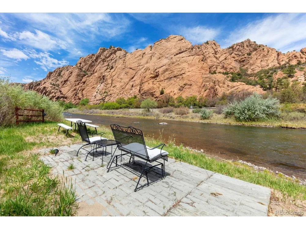 19811 US Highway 50 Cotopaxi, CO 81223