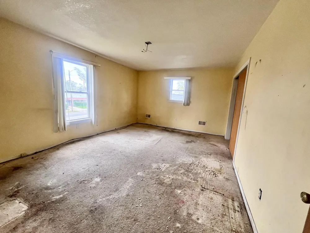 20043 Wyoming Avenue Detroit, MI 48221