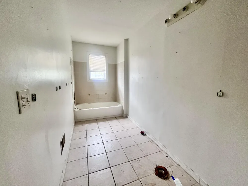 20043 Wyoming Avenue Detroit, MI 48221
