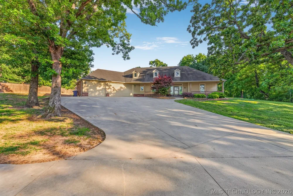 1902 E 370 ROAD Talala, OK 74080