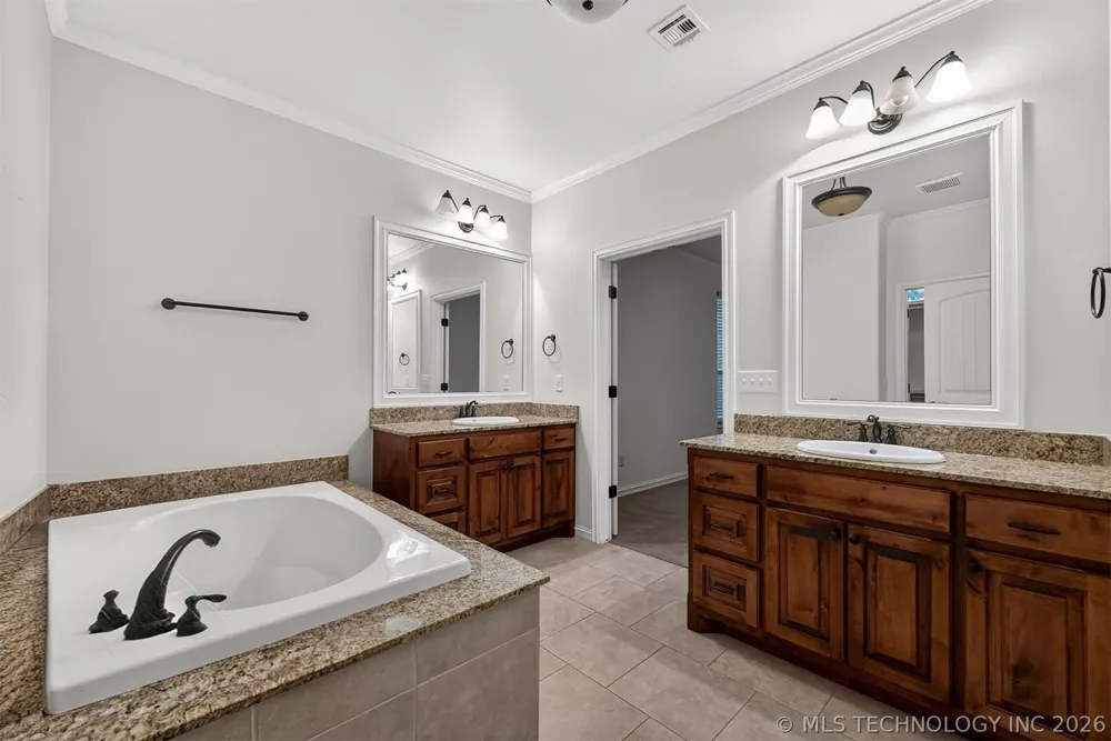 1902 E 370 ROAD Talala, OK 74080