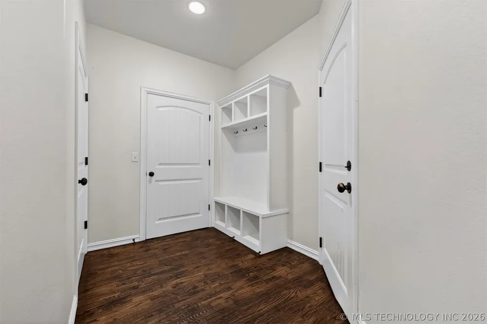 1902 E 370 ROAD Talala, OK 74080
