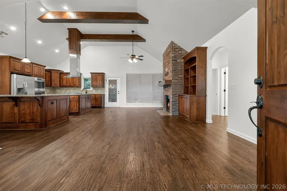 1902 E 370 ROAD Talala, OK 74080