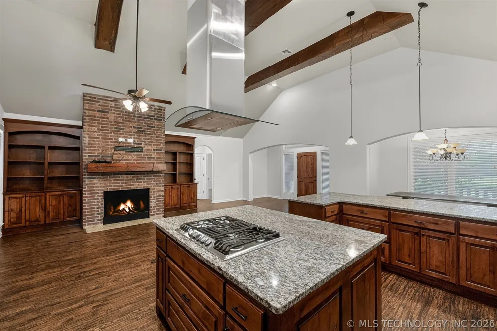 1902 E 370 ROAD Talala, OK 74080