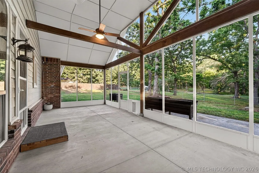 1902 E 370 ROAD Talala, OK 74080