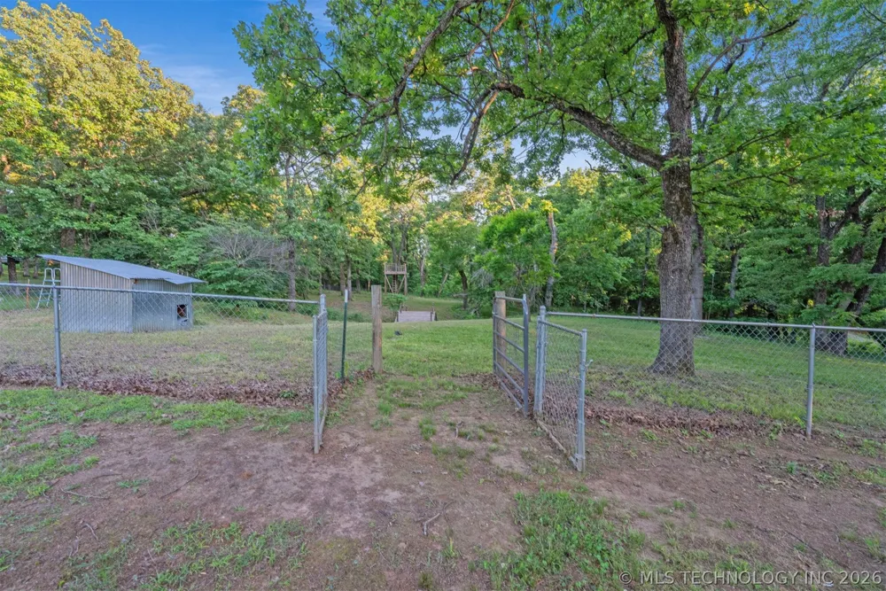 1902 E 370 ROAD Talala, OK 74080