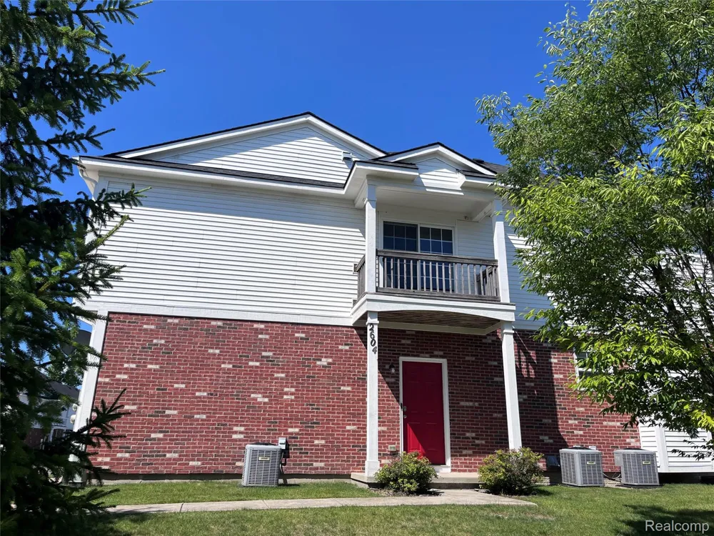 2604 Riversedge Drive #10 Saline Township, MI 48176