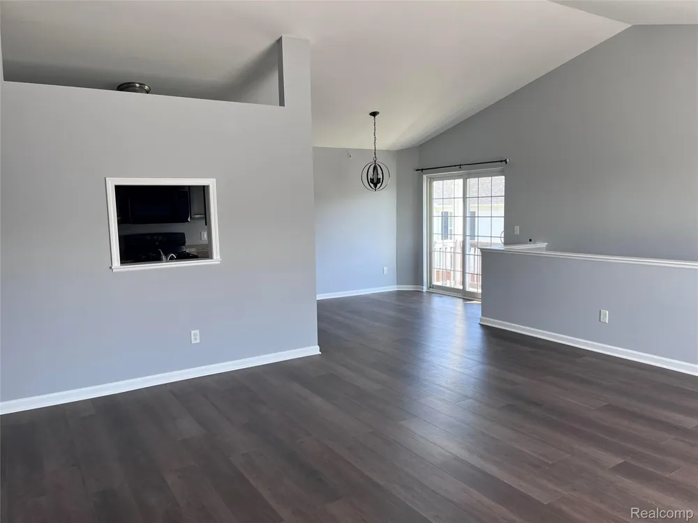 2604 Riversedge Drive #10 Saline Township, MI 48176