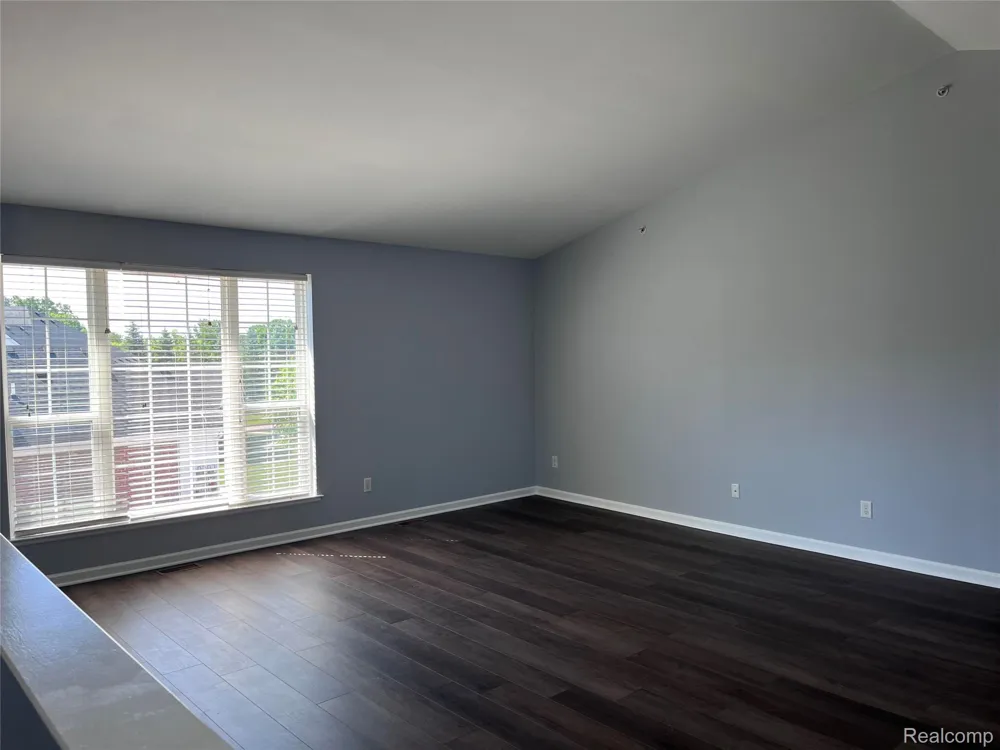 2604 Riversedge Drive #10 Saline Township, MI 48176