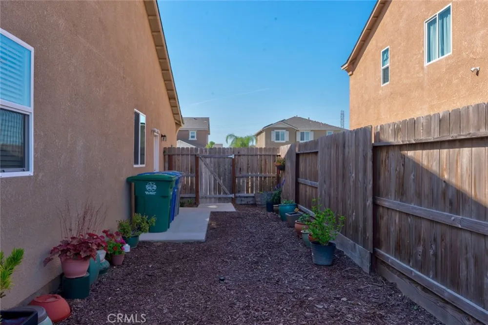2082 Bidan Chowchilla, CA 93610