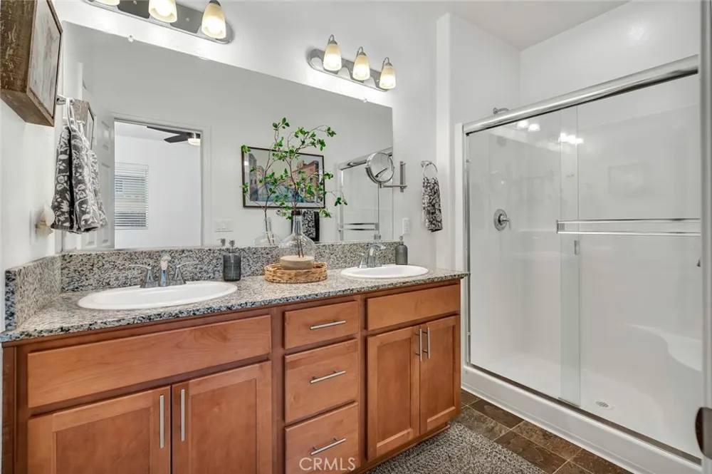 2082 Bidan Chowchilla, CA 93610