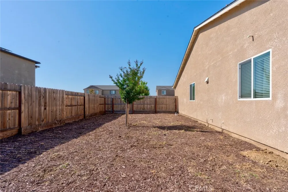 2082 Bidan Chowchilla, CA 93610