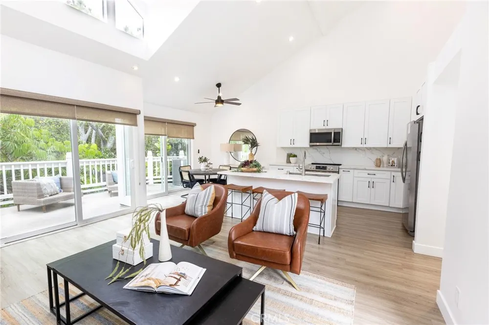 3010 Elmira #42 Costa Mesa, CA 92626