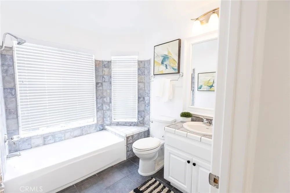 3010 Elmira #42 Costa Mesa, CA 92626