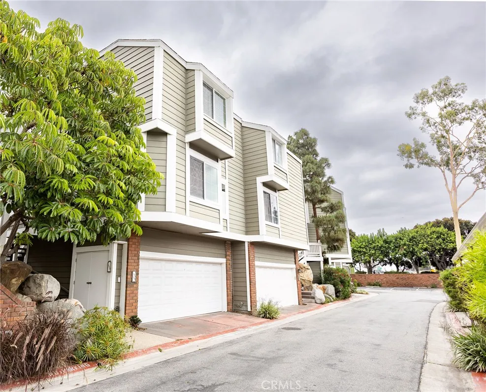 3010 Elmira #42 Costa Mesa, CA 92626