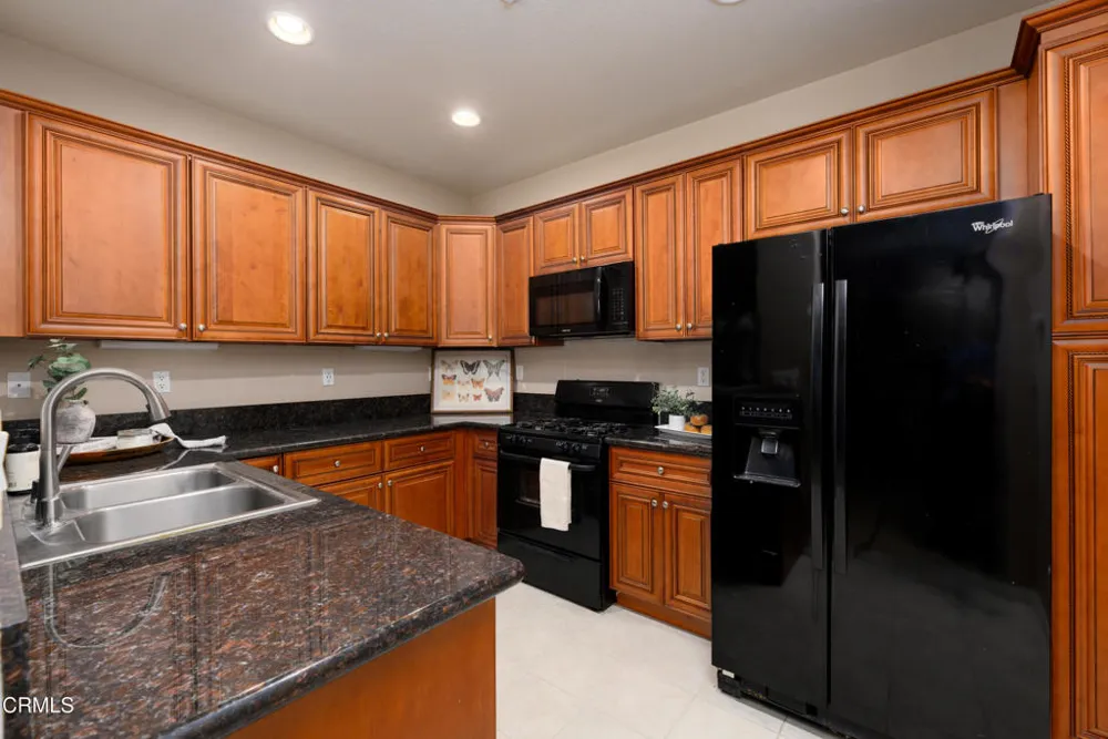 3378 Shadetree Way Camarillo, CA 93012