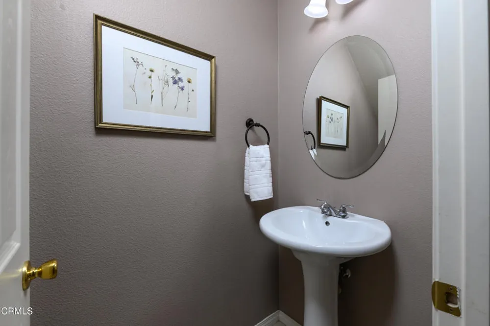 3378 Shadetree Way Camarillo, CA 93012