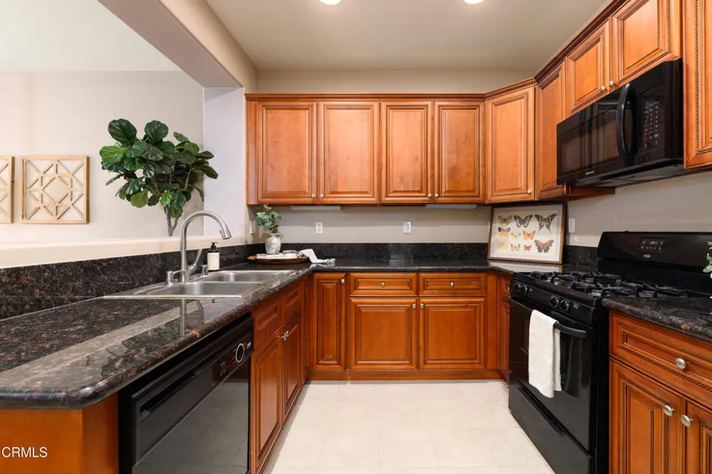 3378 Shadetree Way Camarillo, CA 93012
