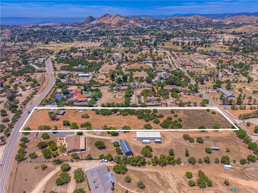 10367 Escondido Canyon Agua Dulce, CA 91390