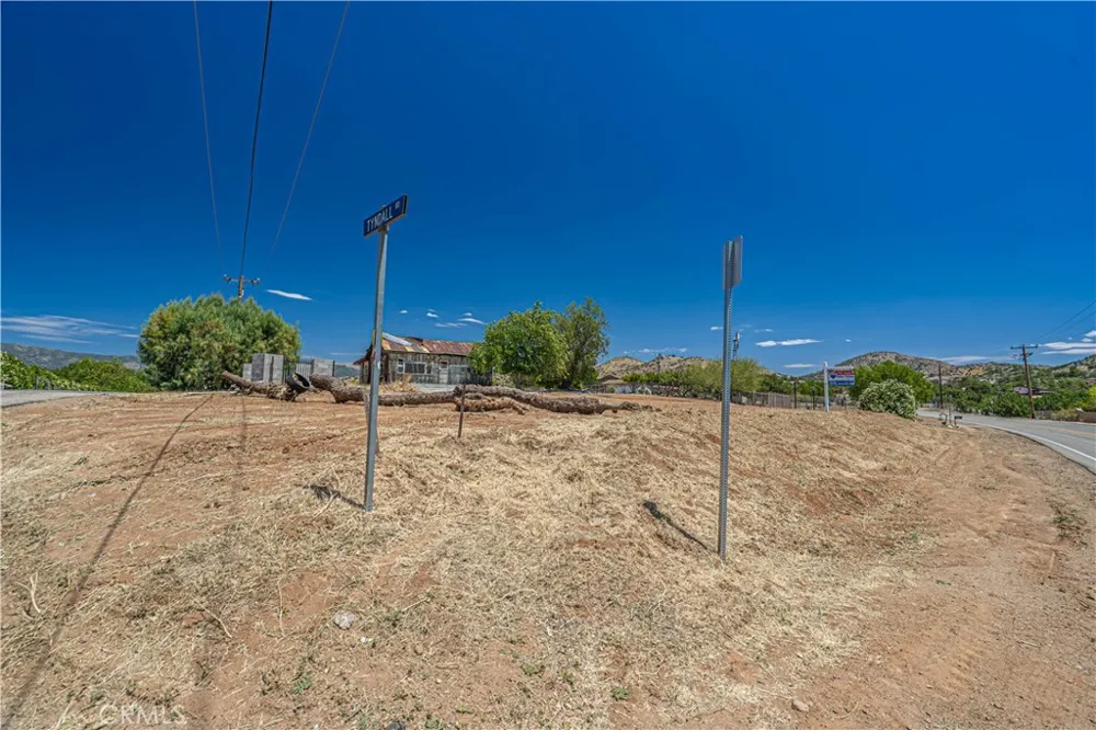 10367 Escondido Canyon Agua Dulce, CA 91390