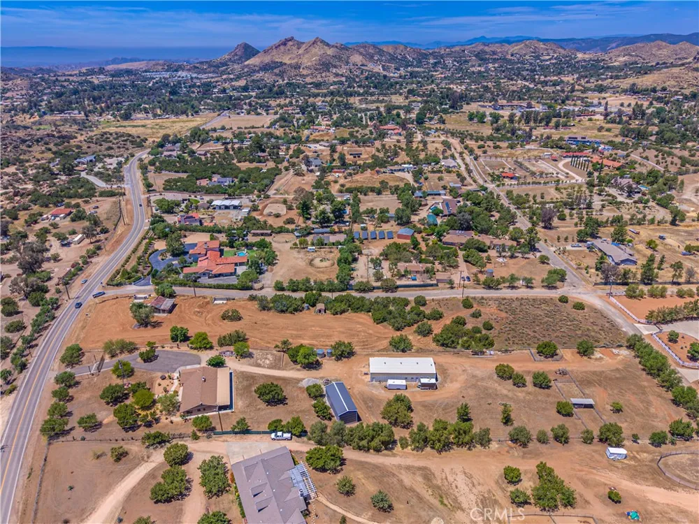 10367 Escondido Canyon Agua Dulce, CA 91390