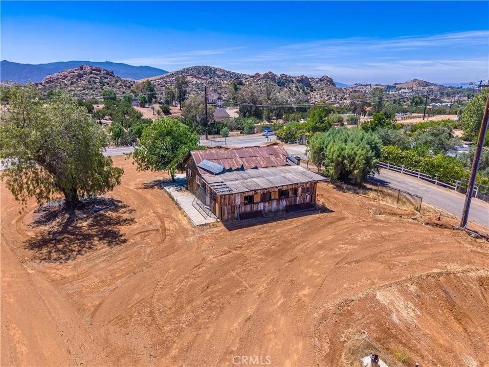 10367 Escondido Canyon Agua Dulce, CA 91390