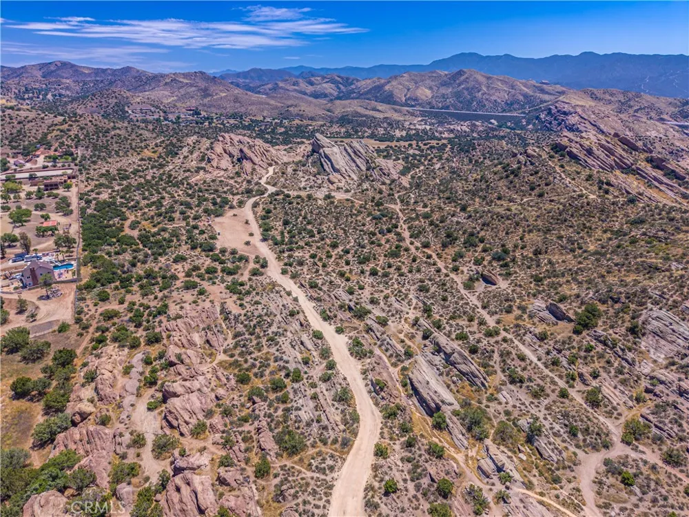 10367 Escondido Canyon Agua Dulce, CA 91390