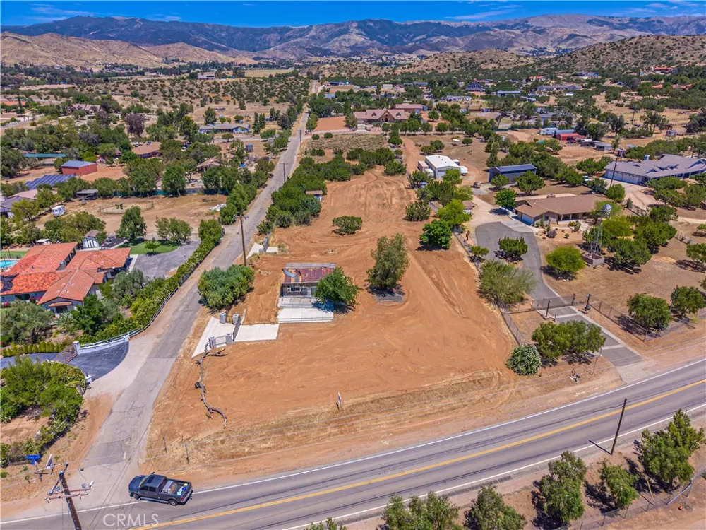 10367 Escondido Canyon Agua Dulce, CA 91390