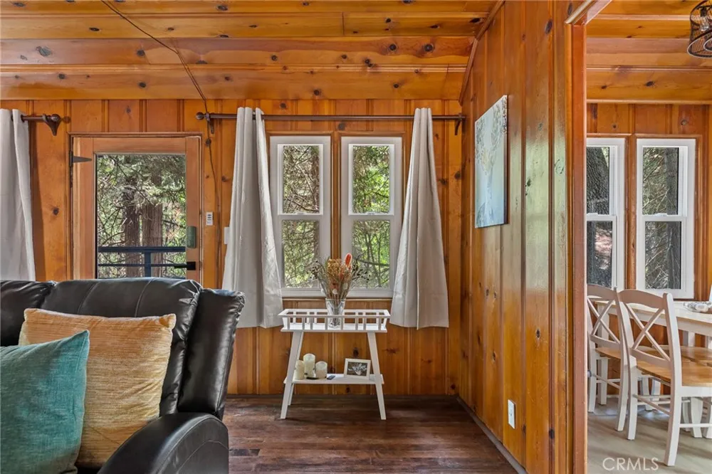 27010 State Highway 189 Blue Jay, CA 92317