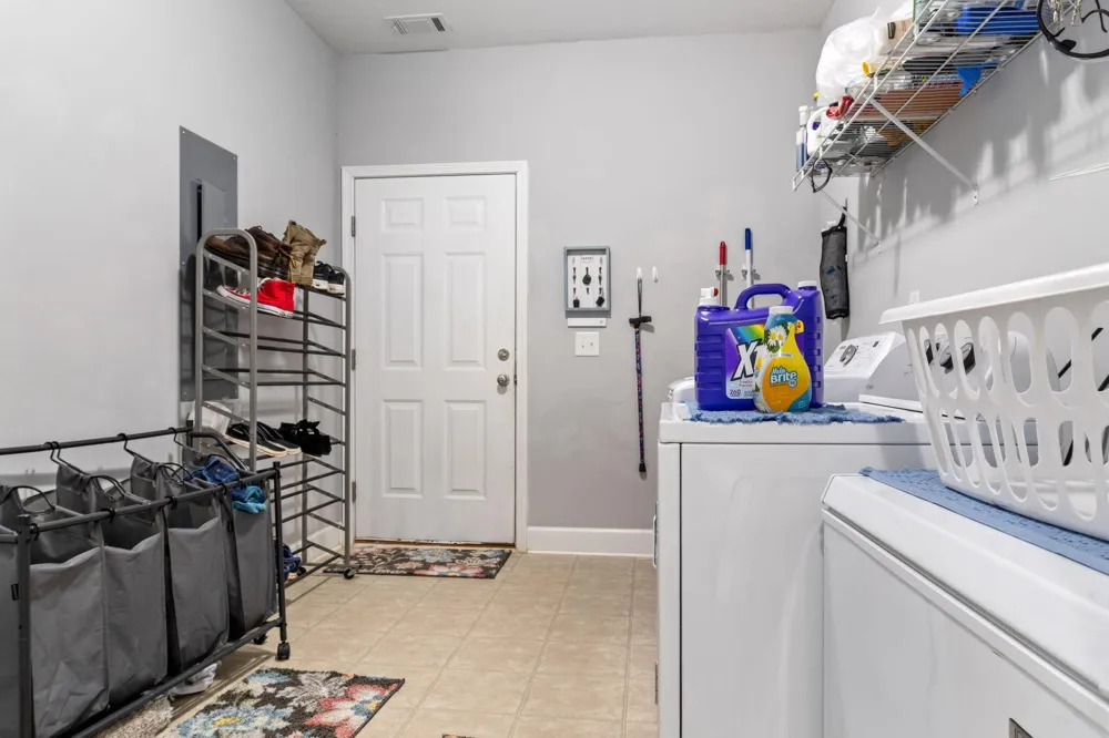 843 Us-25 Edgefield, SC 29824