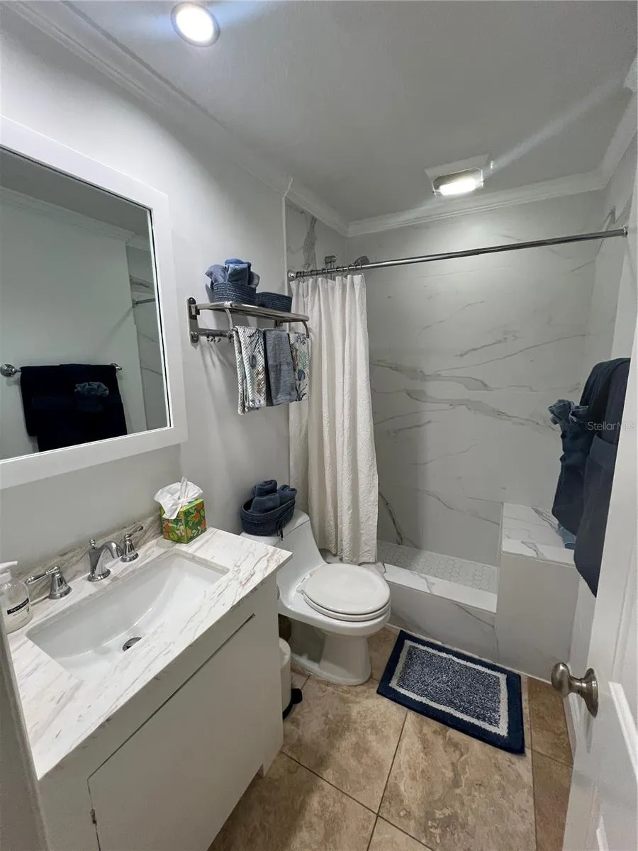 5164 BEACH DRIVE SE #B furnished St Petersburg, FL 33705