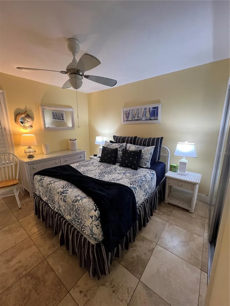 5164 BEACH DRIVE SE #B furnished St Petersburg, FL 33705