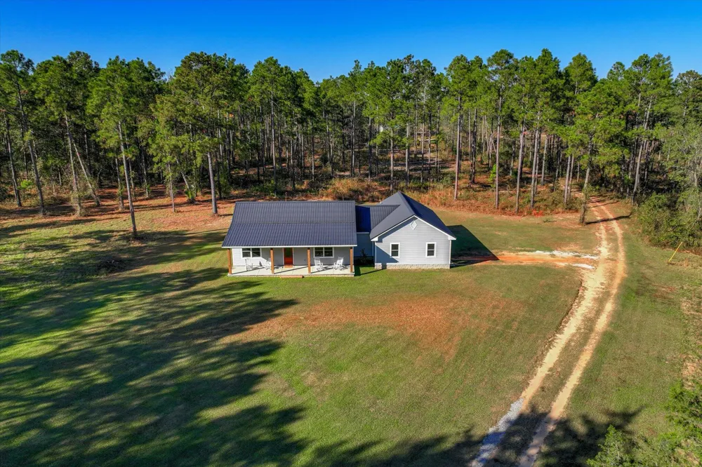 10596 Sand Valley Road Avera, GA 30803