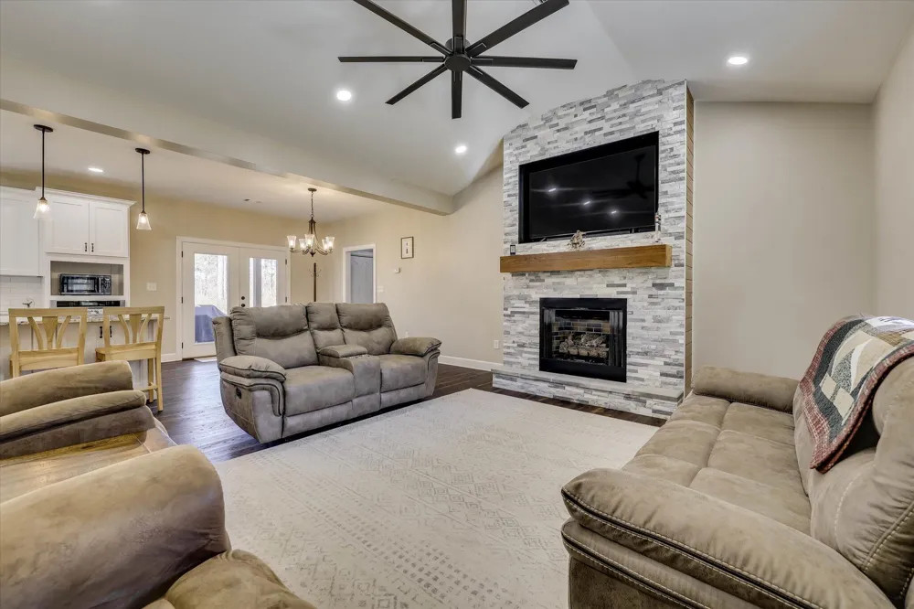 10596 Sand Valley Road Avera, GA 30803